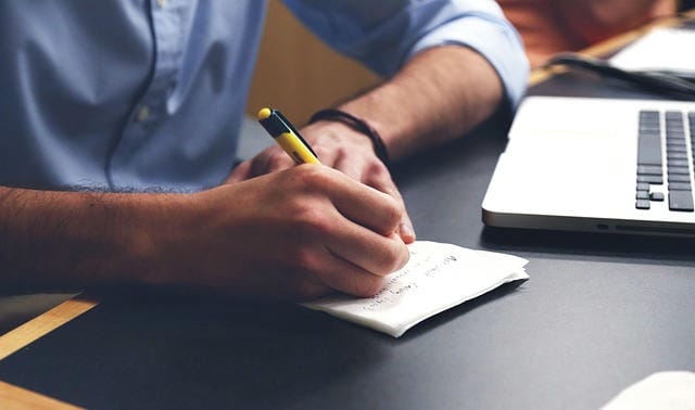 銀行のホワイト度ランキングが暴く知られざる裏側とは？